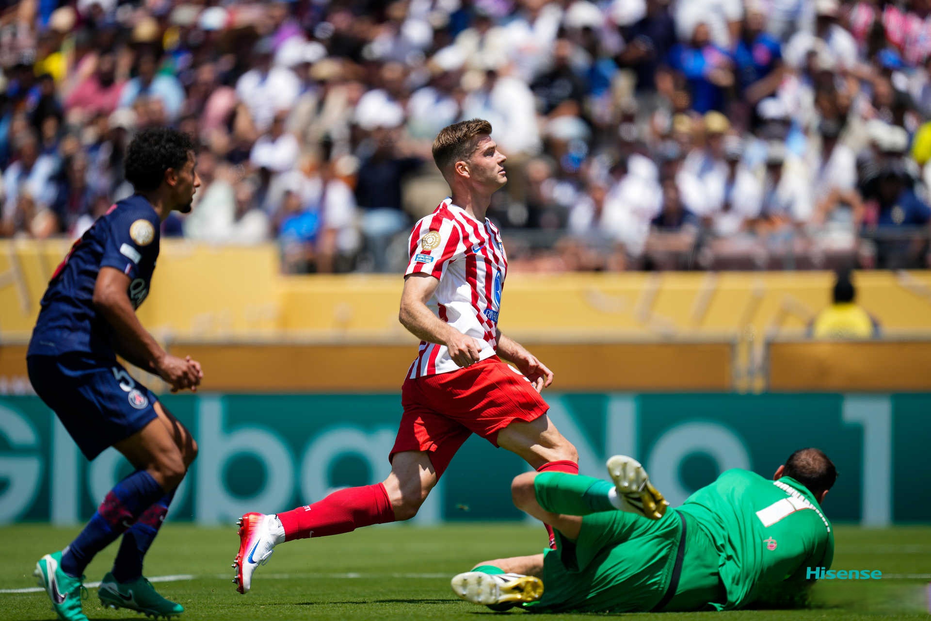 FIFA足球网-闪耀夺冠梦想法国队遭遇瑞士队逆转惨败(法国队 瑞士队)