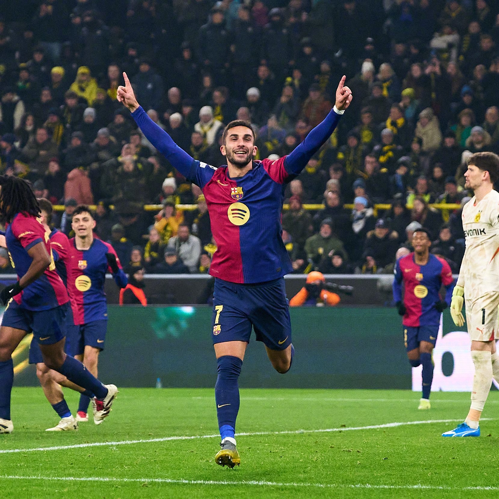 多特蒙德攻守兼备，轻松击败劲敌夺取三分！